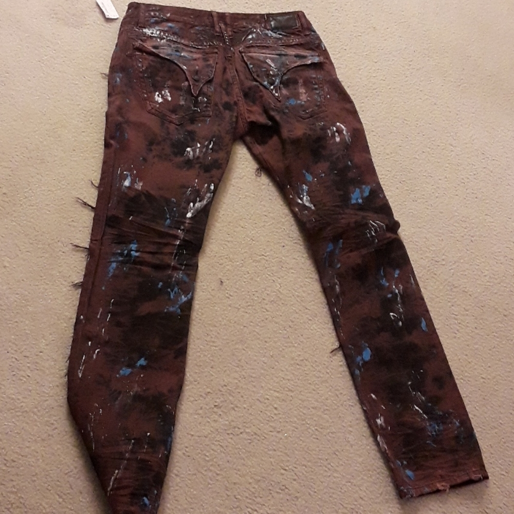 Robin's Jeans - Picture 4 of 4